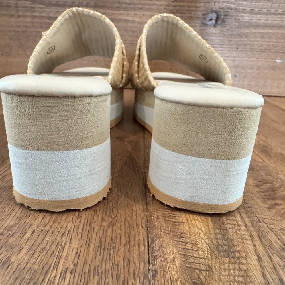 New Pierre Dumas Saint Wedge Sandal Slide Woven Tortoise Buckle Size 10 - Picture 7 of 9